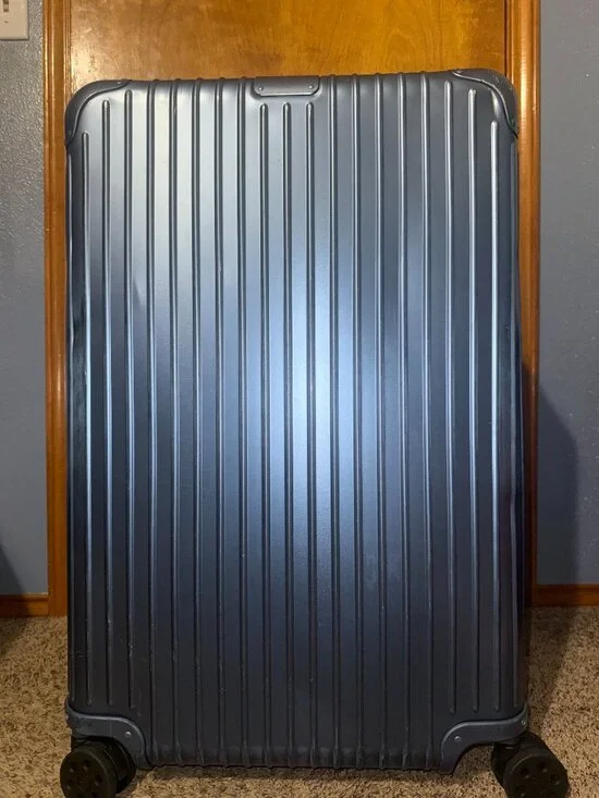Rimowa Check-In L – Arctic Blue Aluminum | Special Edition 2023 - Picture 2 of 11
